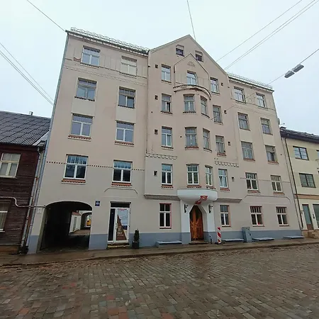 Cosy Flat In Centre Of Apartment *